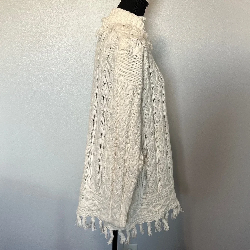 YARNWORKS Women’s Sweater (Size L)